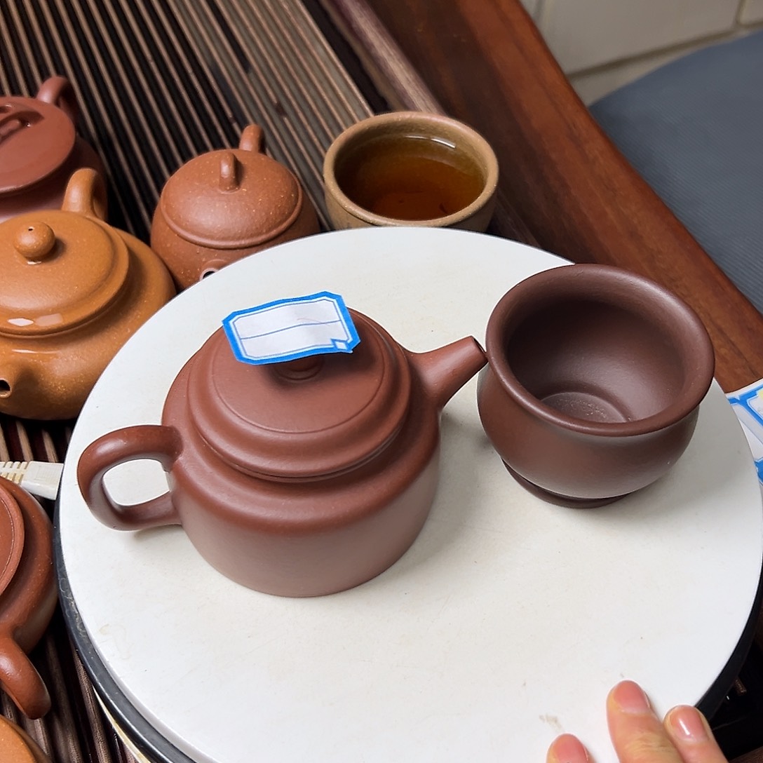 紫泥茶壶紫砂壶等传统