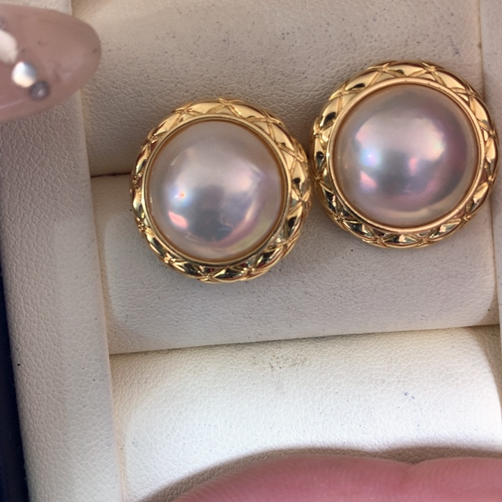 耳饰拼合珍珠（马贝珠）未镶嵌