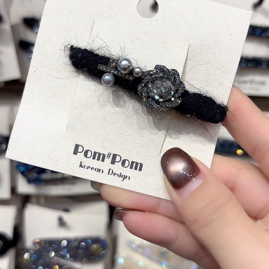 布艺铁合金花花压夹一个