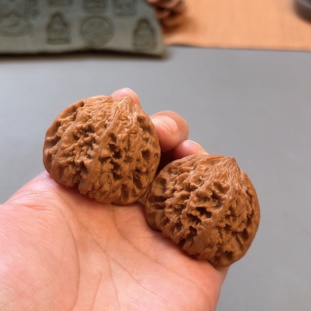 桃核把件43×39尺全品白茬满天星百花山XM1039