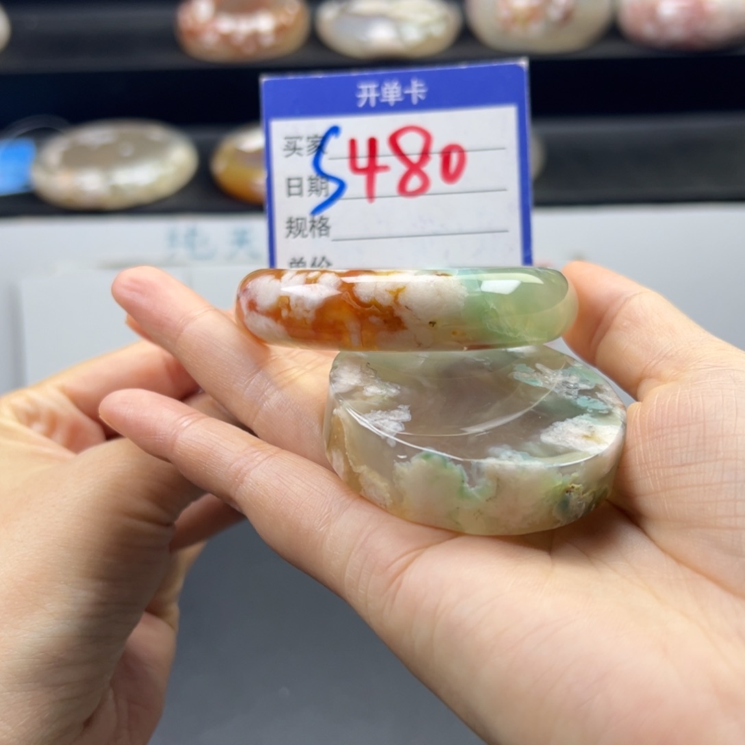 石英质玉手镯未镶嵌✿****