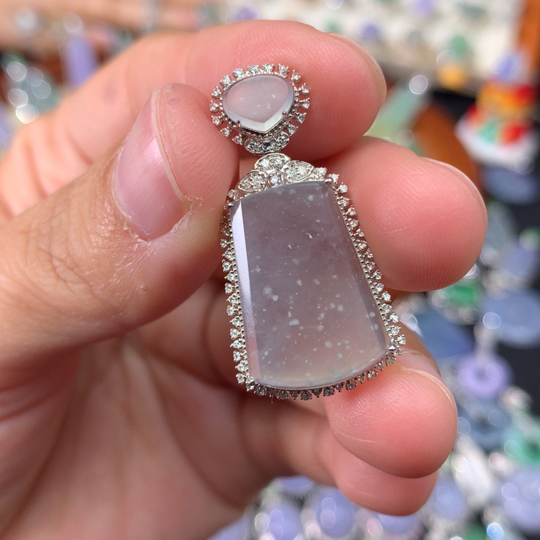 吊坠(不含链)18K金镶嵌翡翠