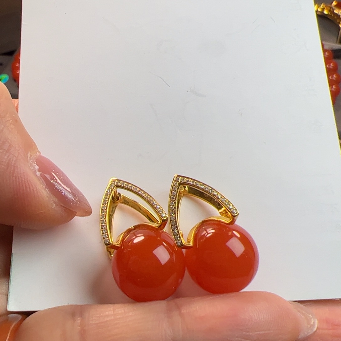 南红玛瑙18K金南红耳饰18K金镶嵌