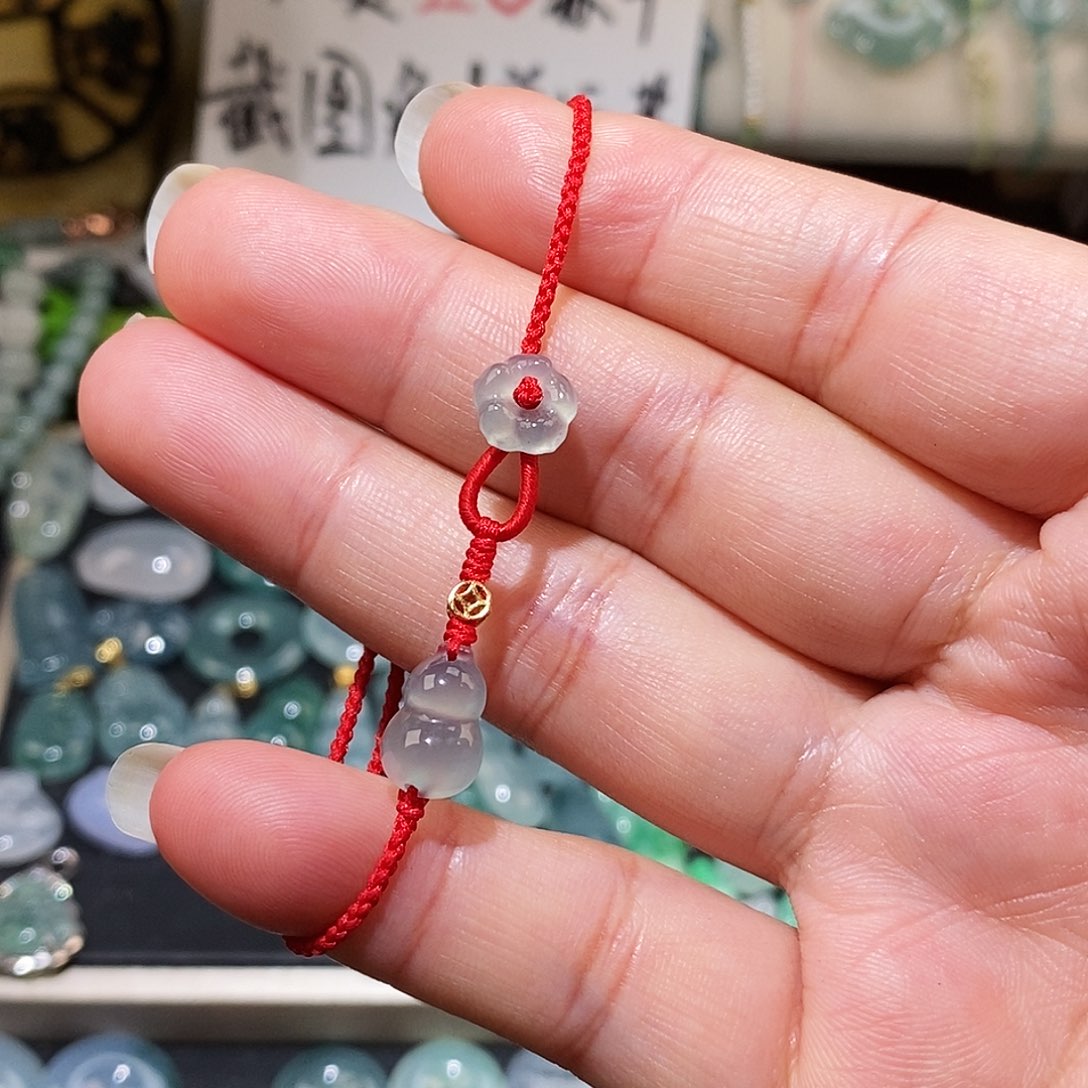 翡翠未镶嵌颈饰冰种葫芦红绳15