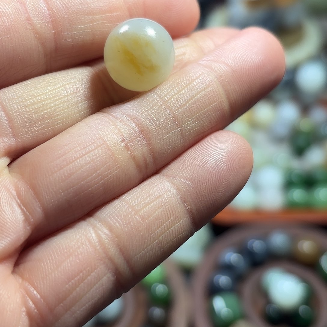 和田玉珠子未镶嵌秋**潇