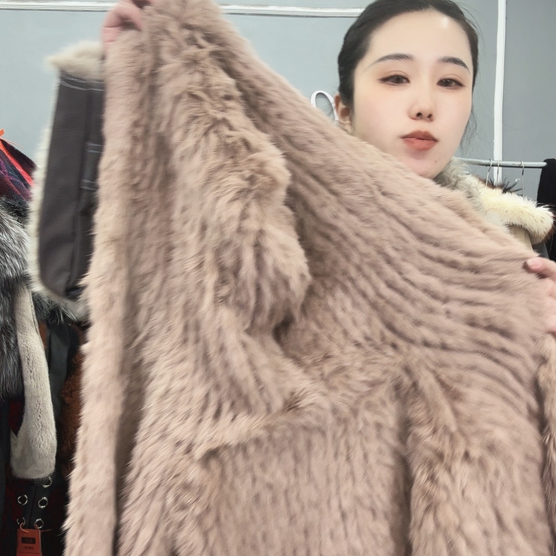 姚小妖家高端皮草