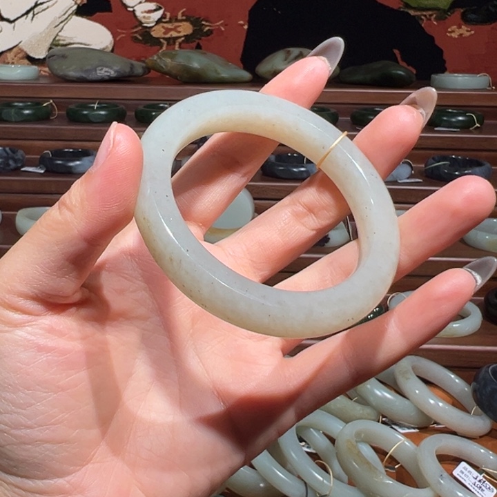 和田玉（子料）未镶嵌手镯56.3圈口