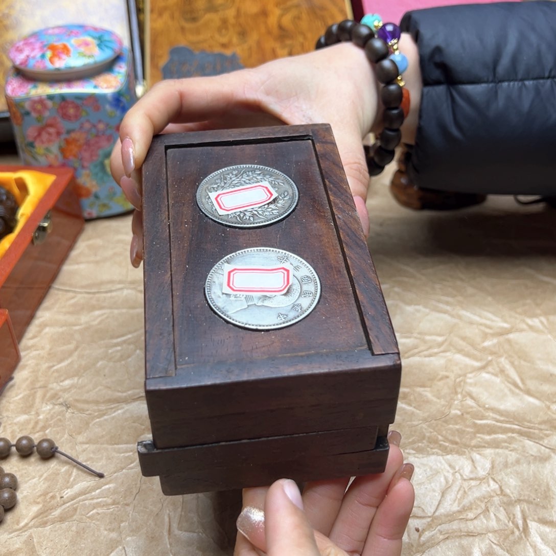 大叶紫檀（黑酸枝木类）