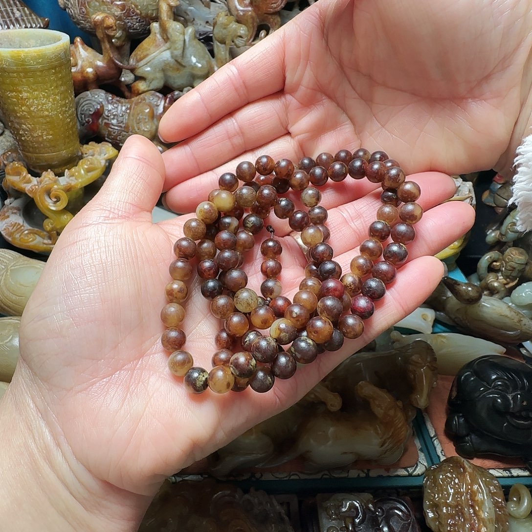 九***彪和田玉未镶嵌挂件