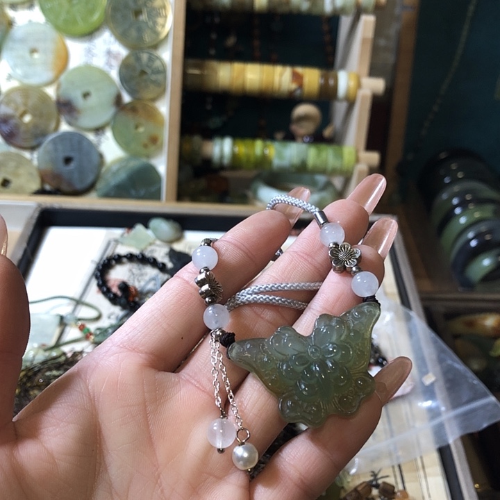 岫玉岫玉挂件未镶嵌