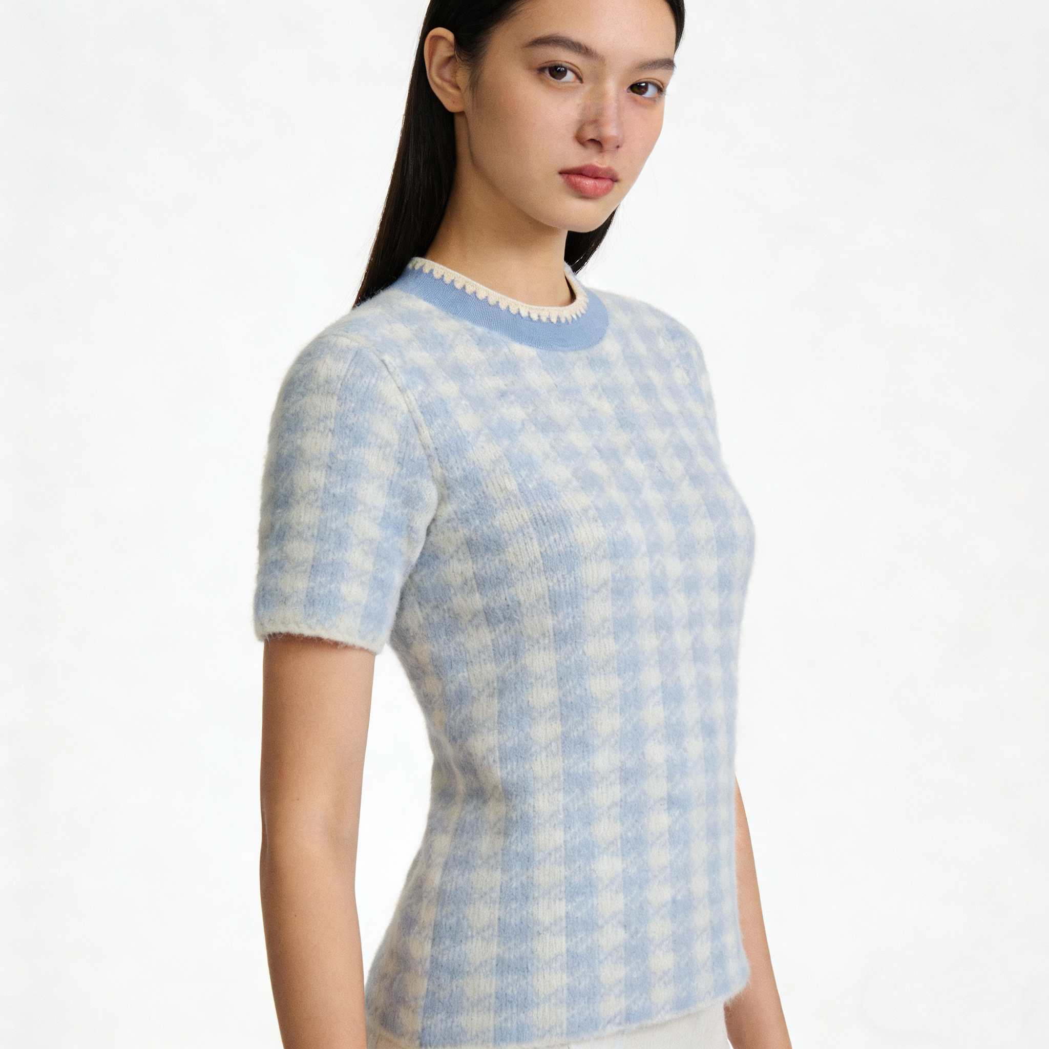 99新 MIU MIU/缪缪 蓝白格纹针织短袖​​/csy104/40码