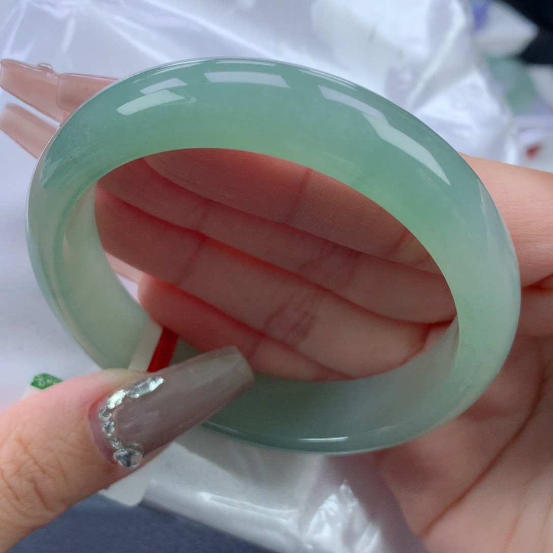 翡翠手镯未镶嵌56.8正圈