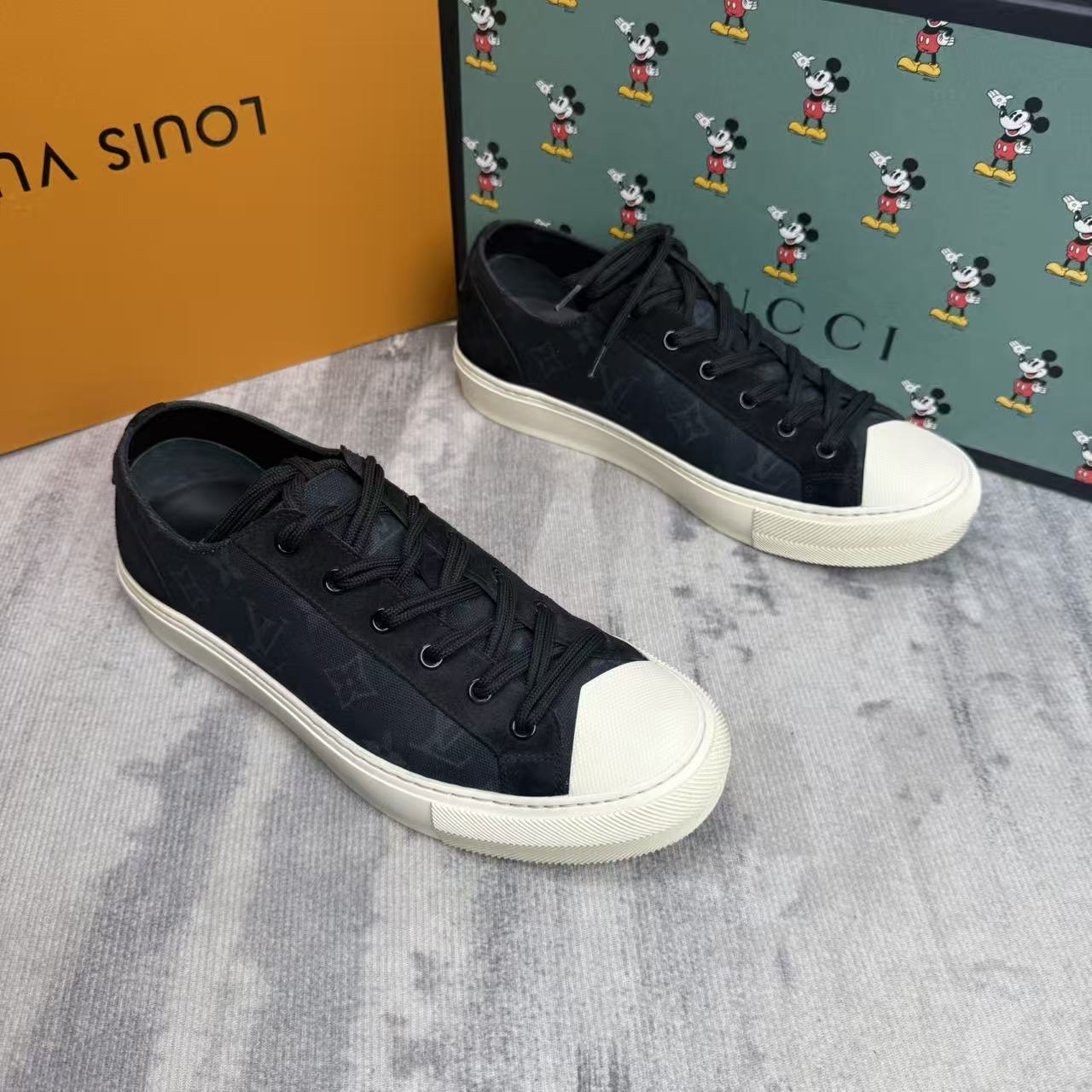 95新 LouisVuitton/路易威登 黑色老花藤原浩联名板鞋/39-42欧码