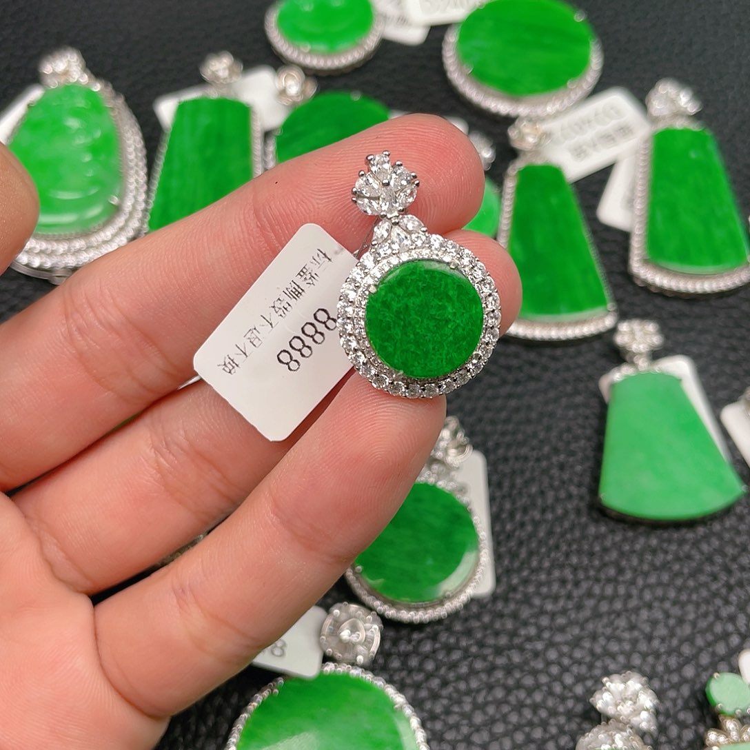 【闪购商品】翡翠吊坠(不含链)银S925镶嵌