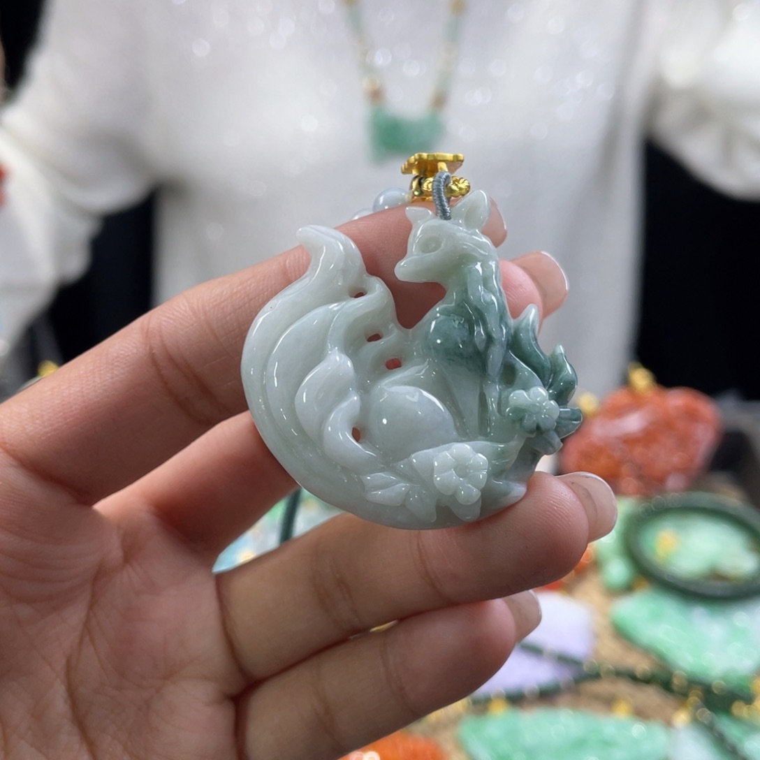 翡翠颈饰未镶嵌代编织