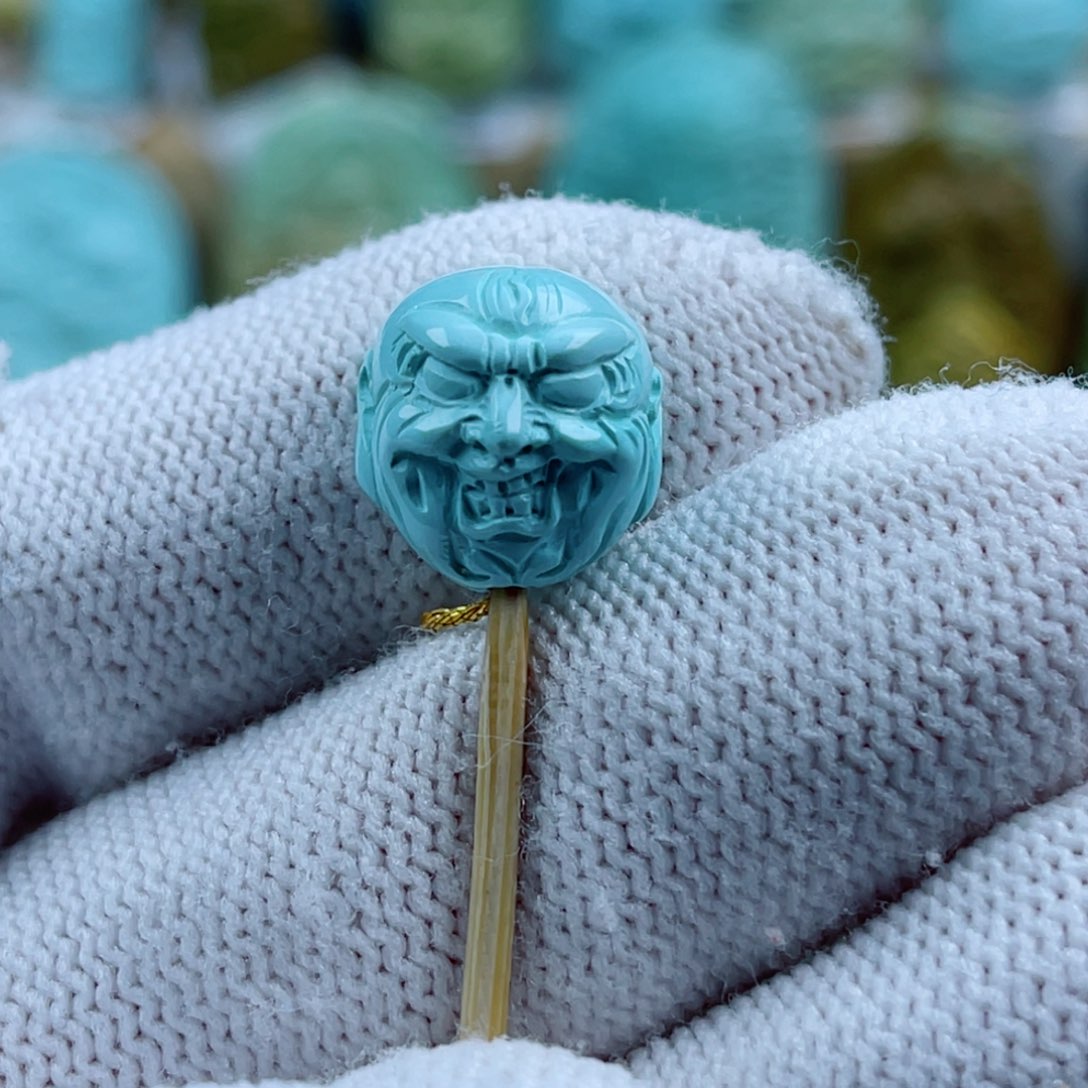 绿松石未镶嵌珠宝奇石