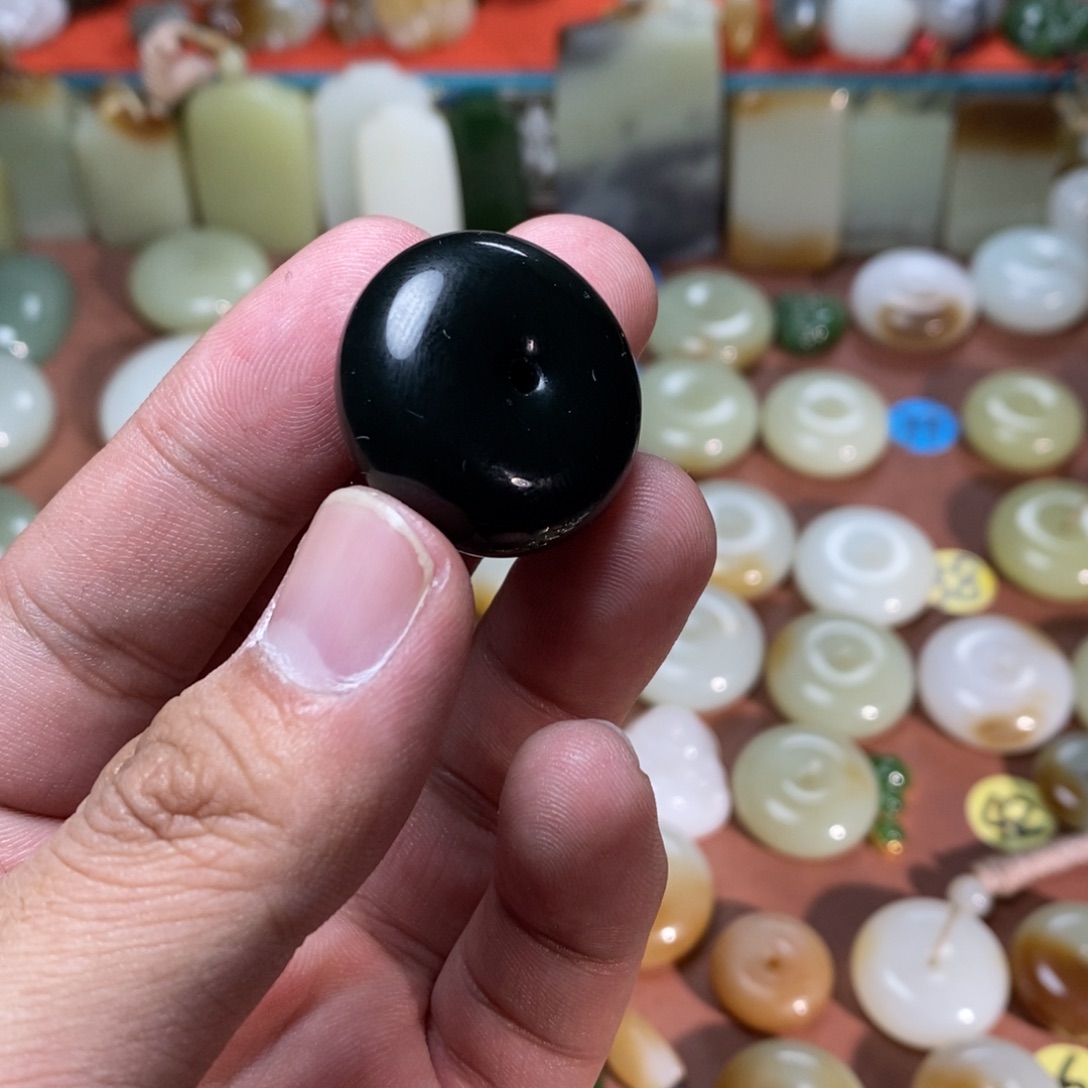 和田玉未镶嵌吊坠(不含链)