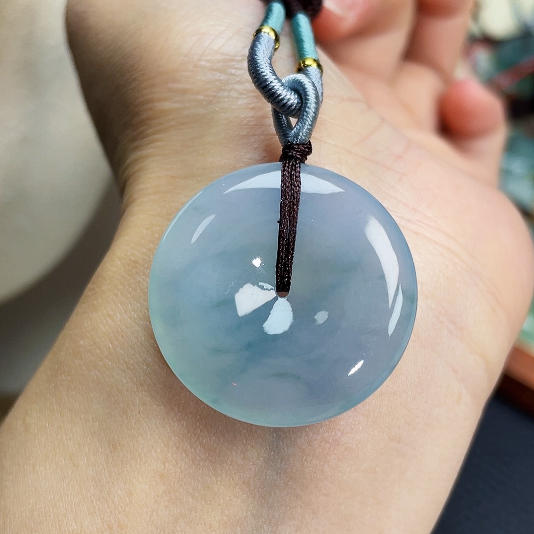 翡翠颈饰未镶嵌吊坠