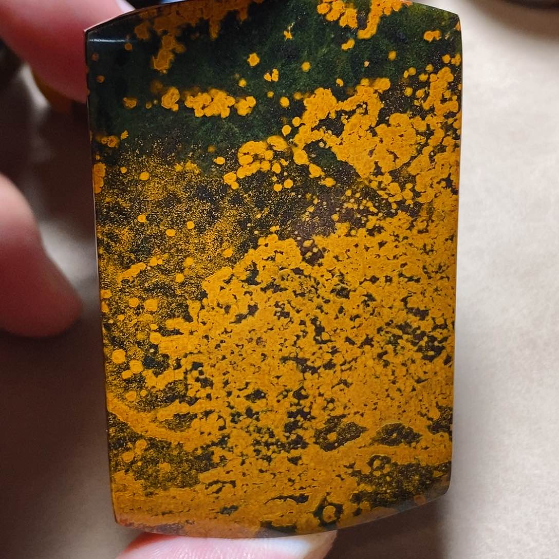 未镶嵌颈饰玛瑙/玉髓塑**子