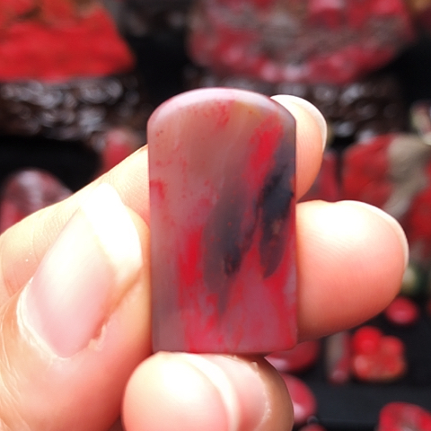 昌化鸡血石昌化鸡血石玉石挂件