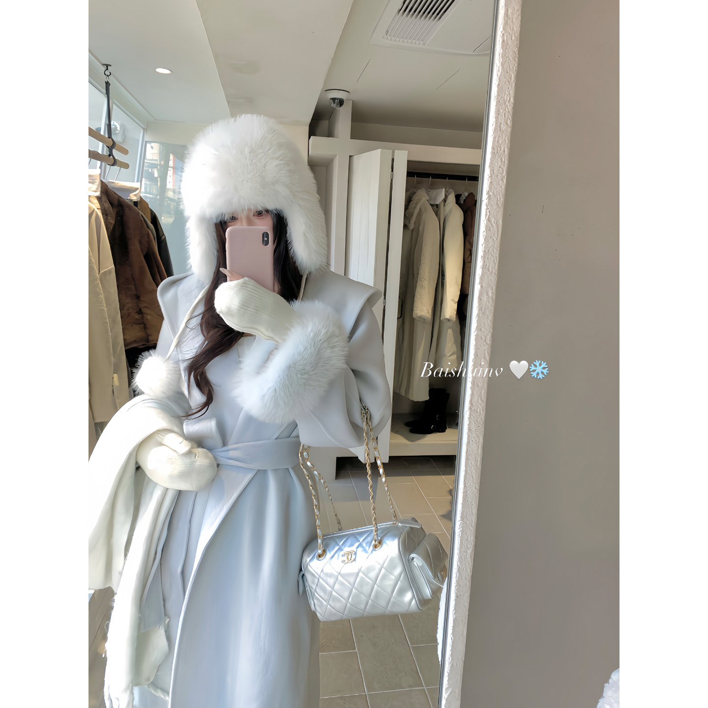 白水女 初雪大衣100%绵羊毛 狐狸毛绵羊毛连帽大衣女高级感外套