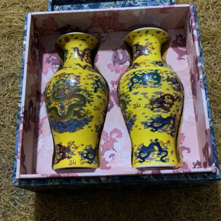 【闪购链接】福利黄色龙纹对瓶