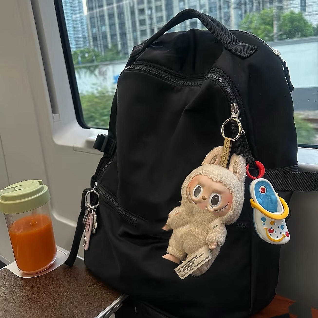 22L双肩背包 | 时尚休闲百搭运动大容量双肩背包书包