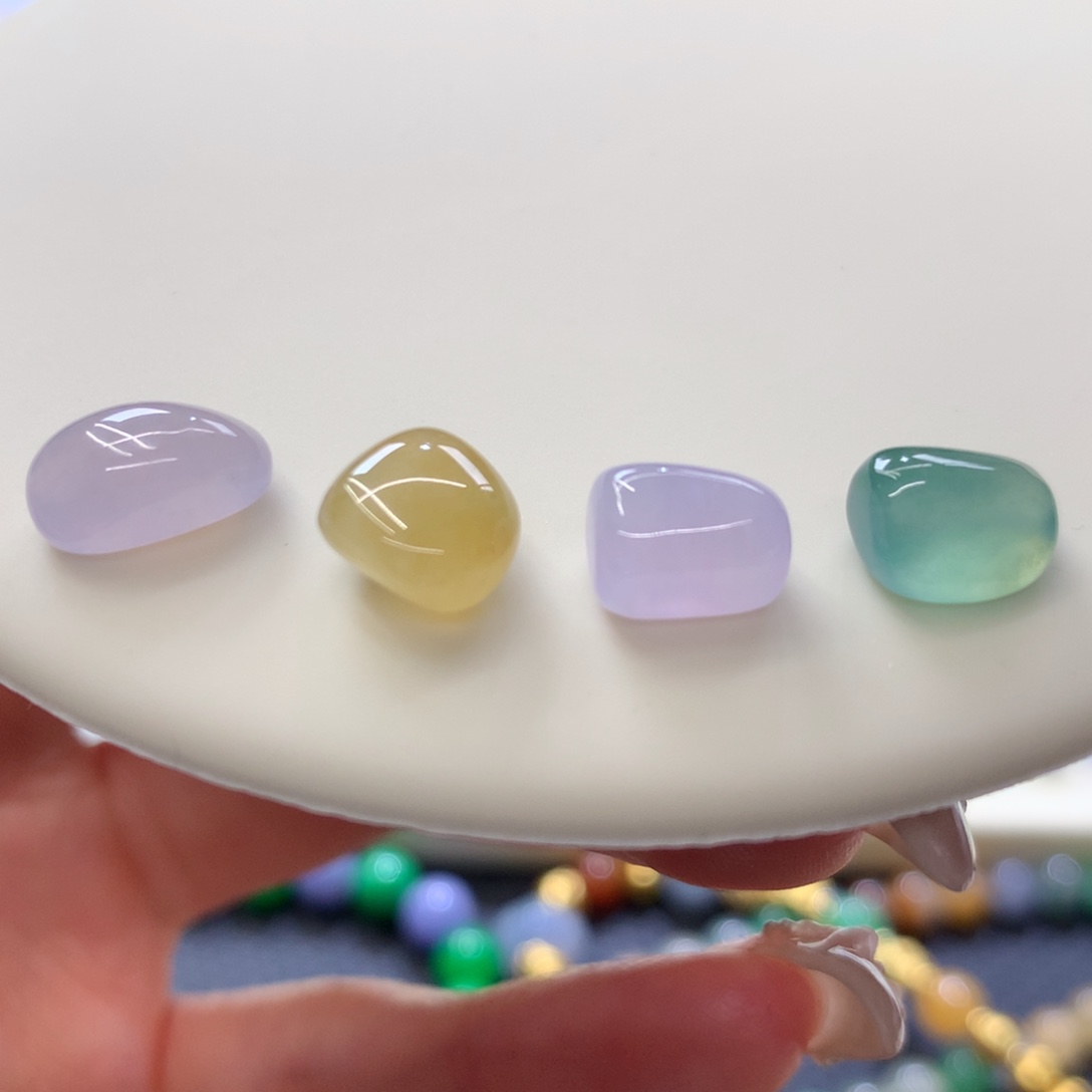 定制翡翠未镶嵌 毛货抛光定制 藕粉随形一组