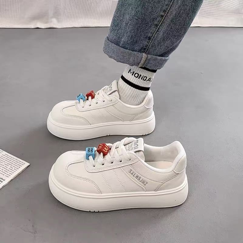 厚底小白鞋女增高透气休闲面包鞋爆款运动板鞋 3119
