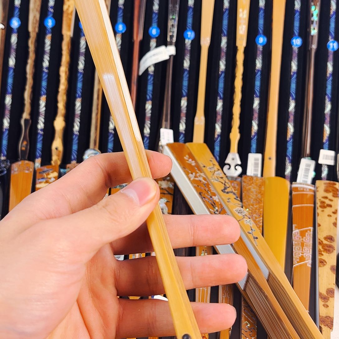 扇子把b宝贝哈哈哈哈哈哈过