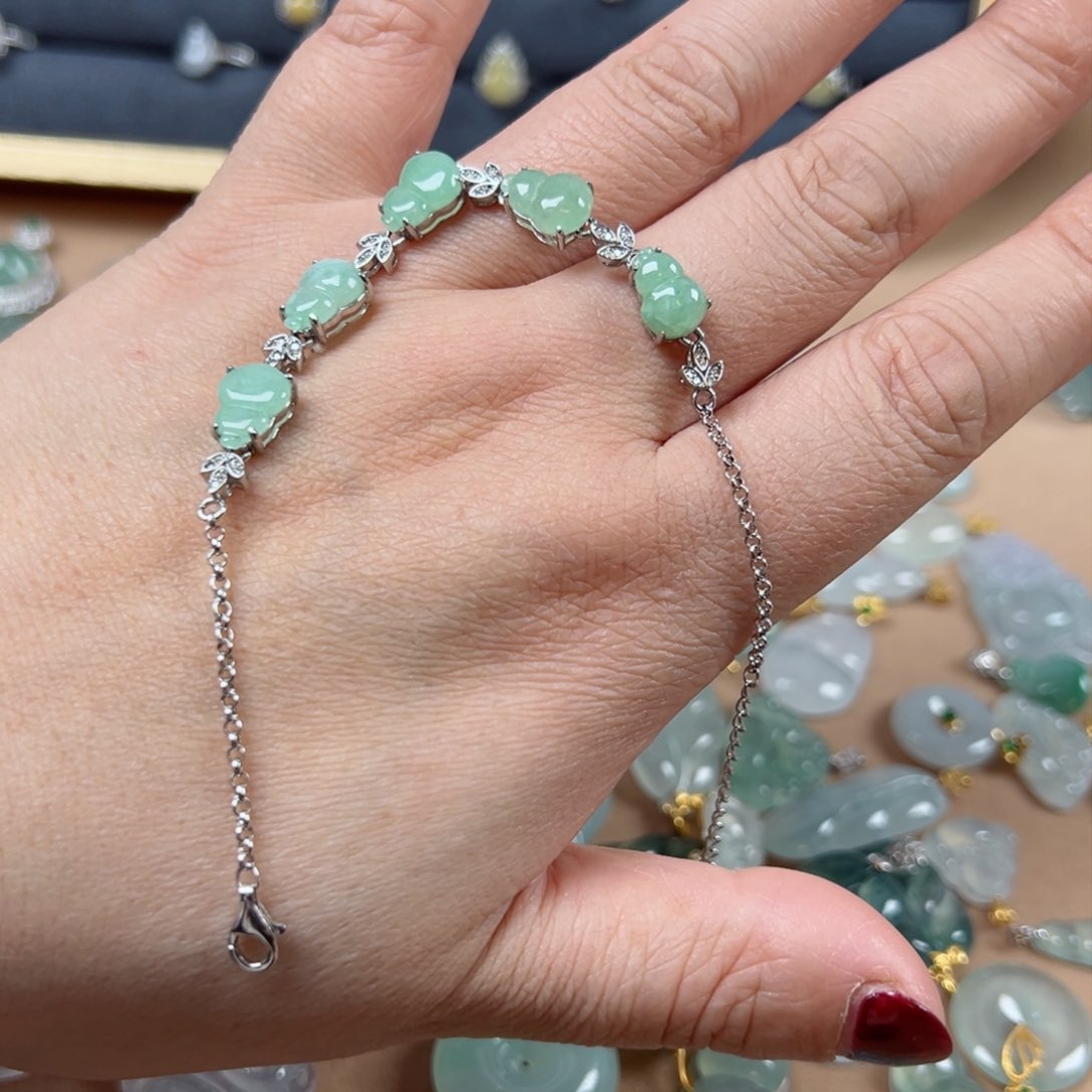 翡翠颈饰银S925镶嵌手链