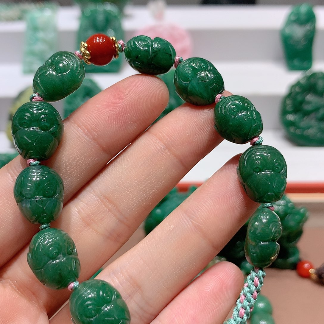 独山玉挂件未镶嵌