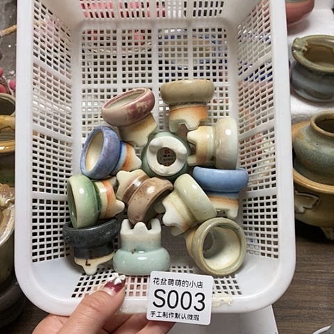 紫砂花盆003微瑕品口径3厘米左右