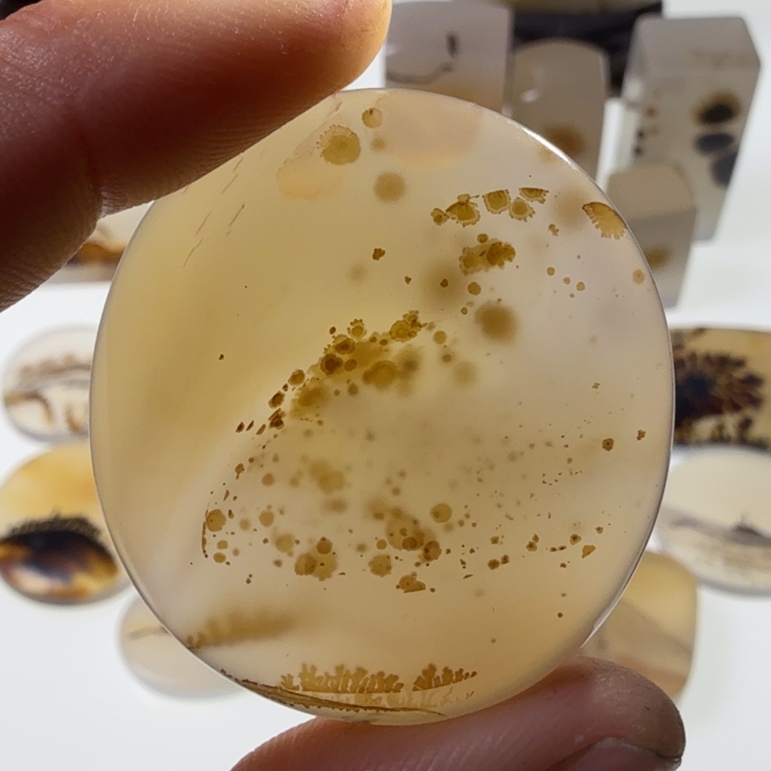 玛瑙/玉髓未镶嵌珠宝半成品