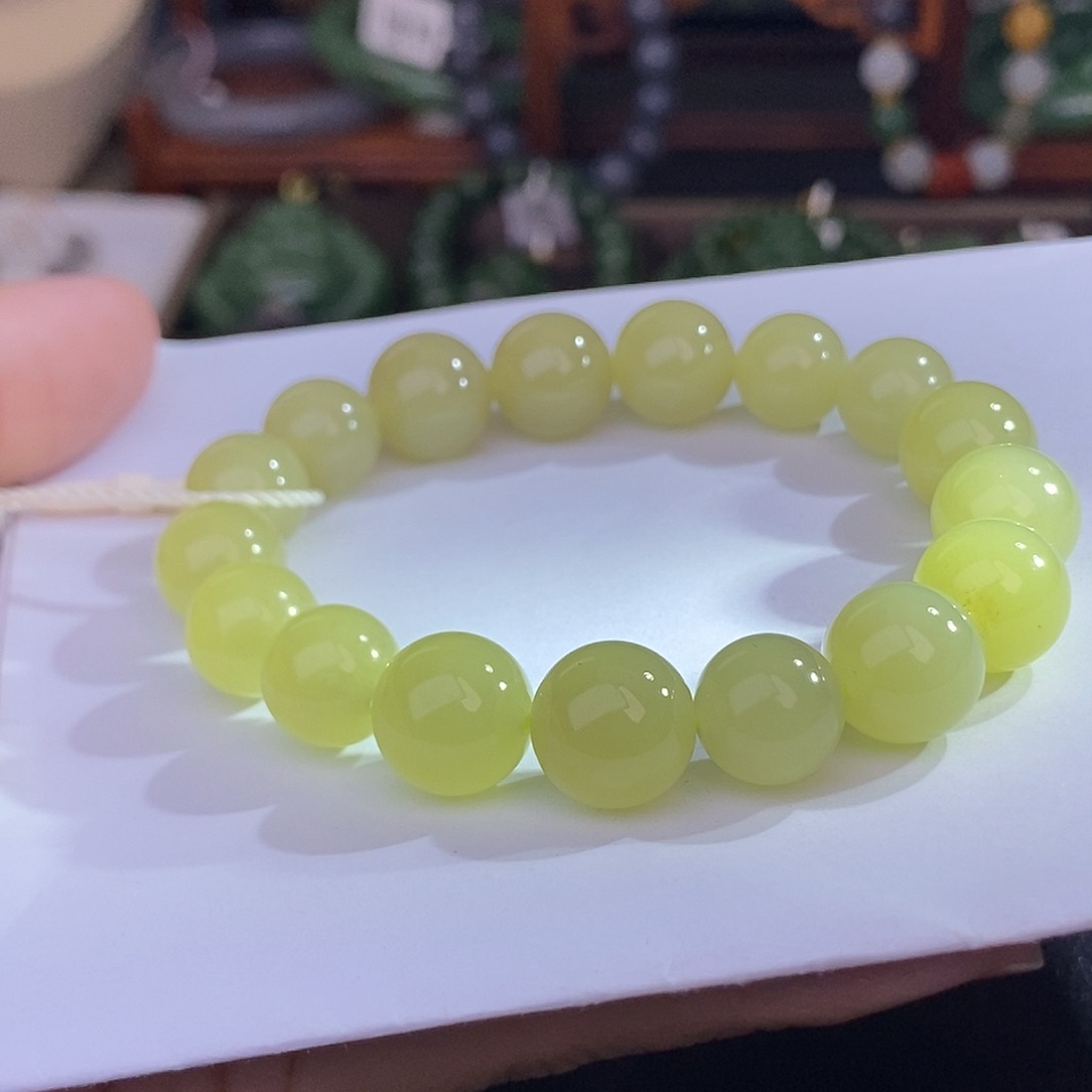 和田玉黄口手链清货价约11-12MM未镶嵌