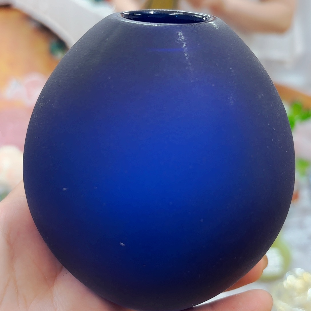 微瑕安妮花瓶花器摆件