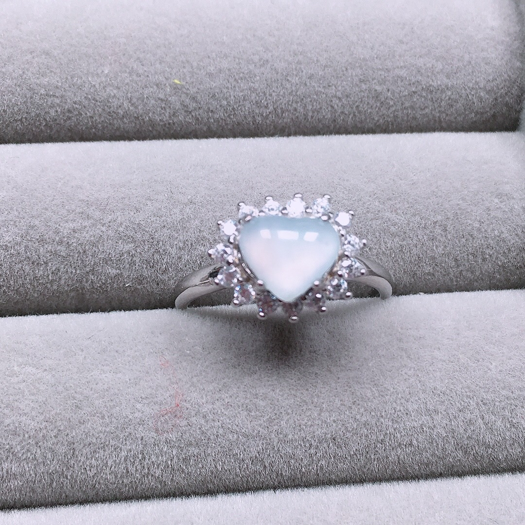 天然缅甸翡翠A货925银镶嵌冰种淡紫心形戒指