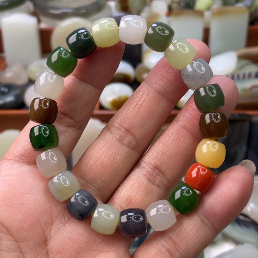 和田玉手链未镶嵌卡十