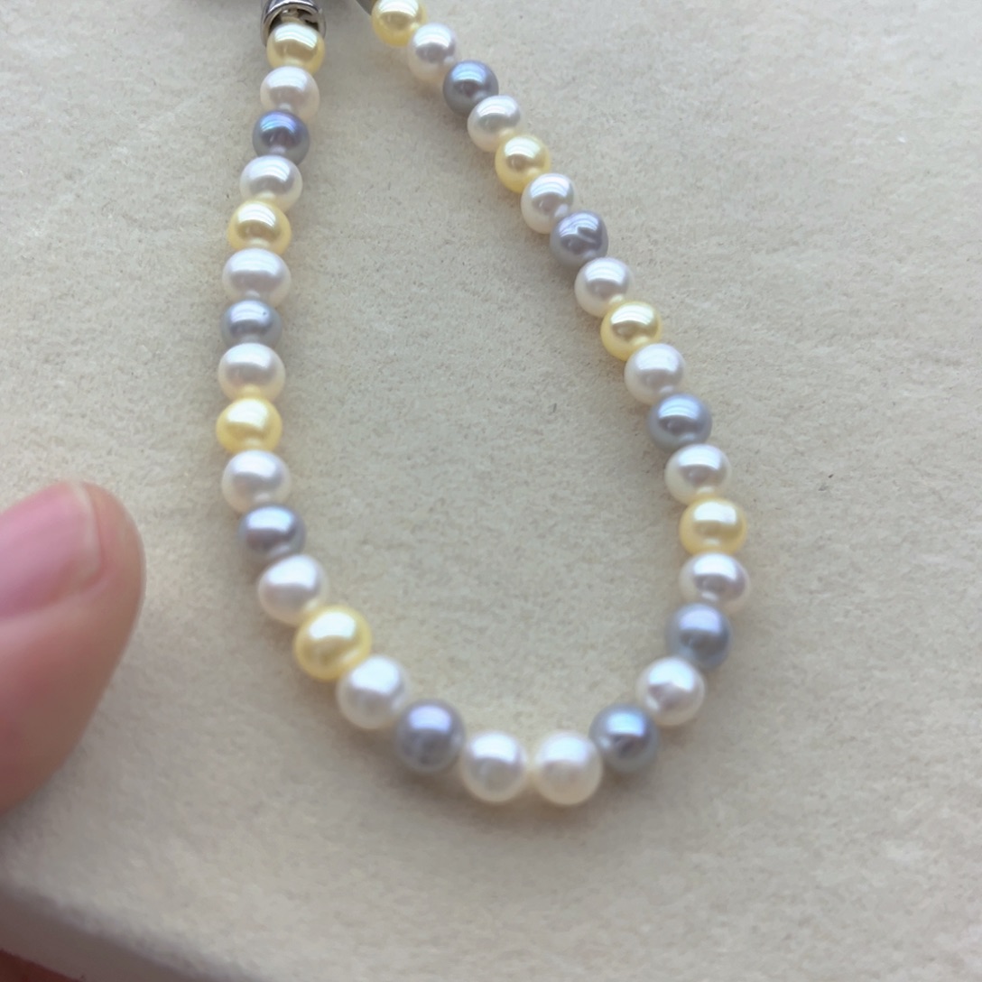 颈饰未镶嵌淡水珍珠