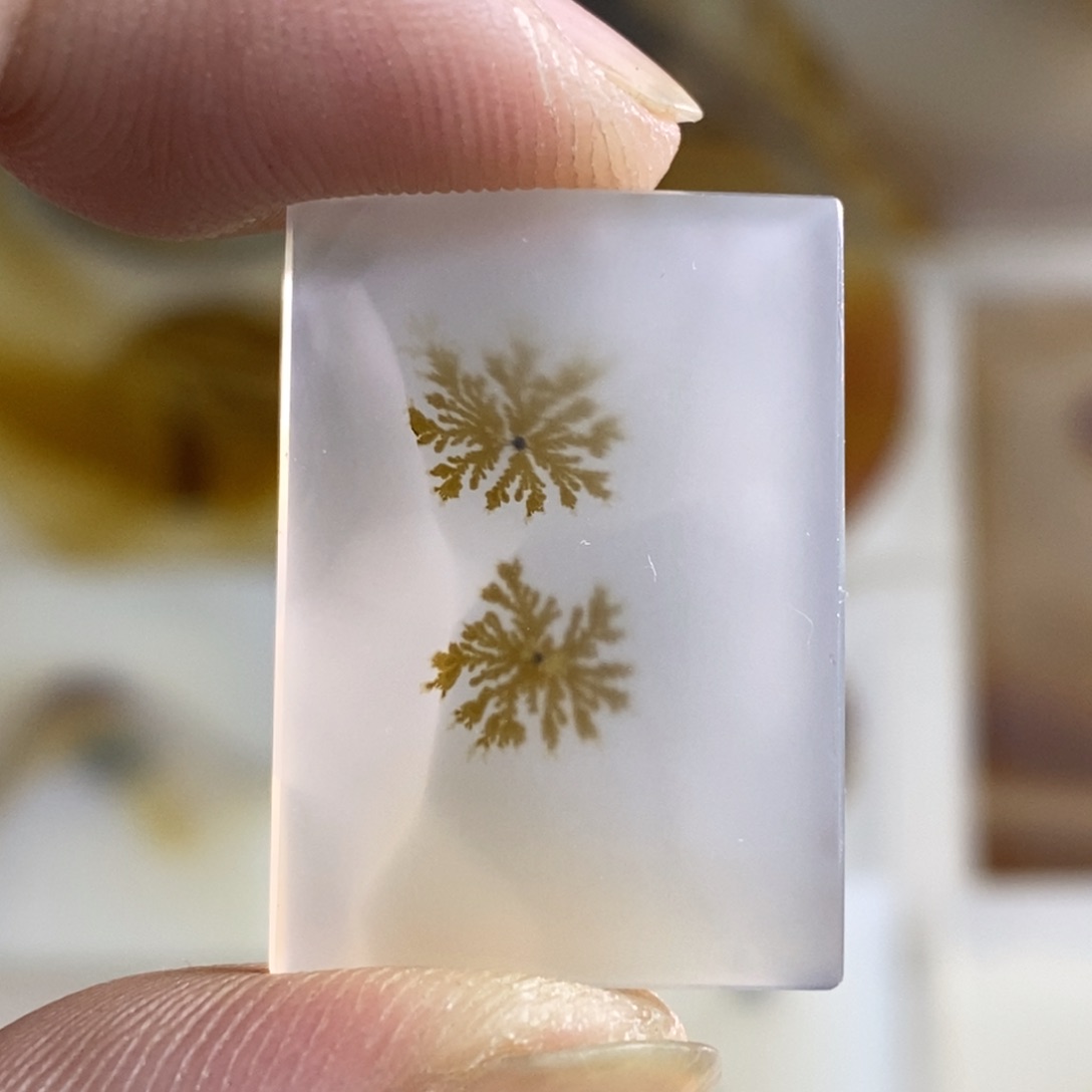 玛瑙/玉髓吊坠未镶嵌