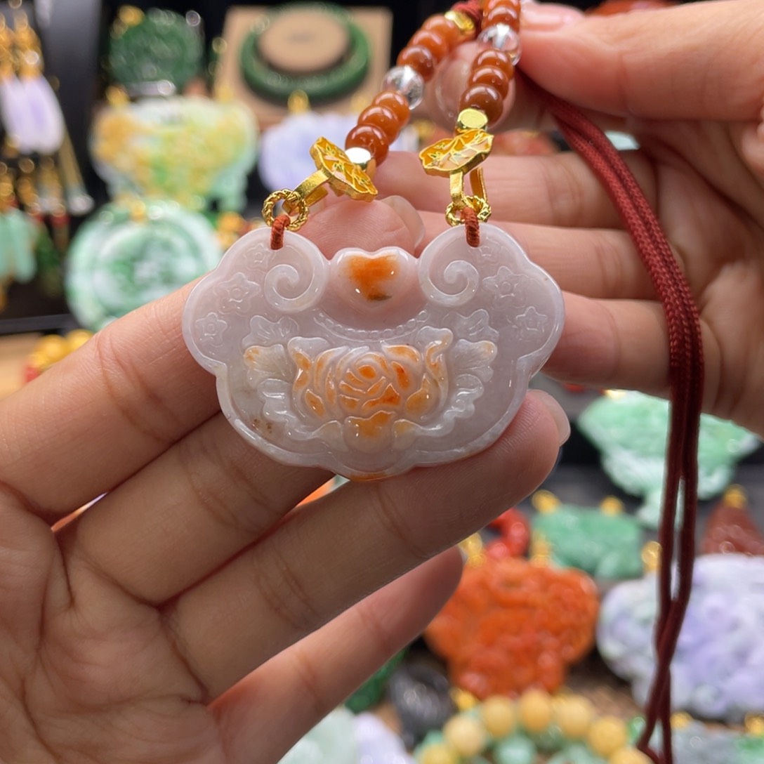 翡翠颈饰未镶嵌代编织