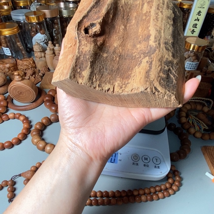 檀香木老*老山檀香360克。药香甜