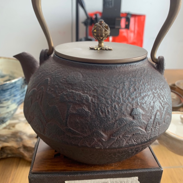 铁壶，提梁壶，铸铁