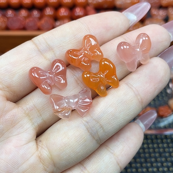 玛瑙/玉髓未镶嵌颈饰蝴蝶结
