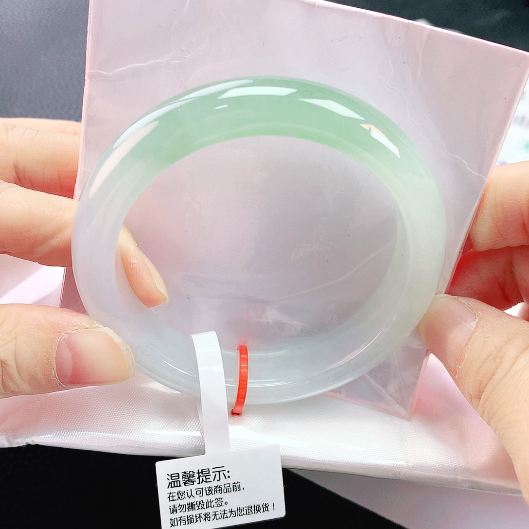 未镶嵌手镯翡翠55冰透半山水