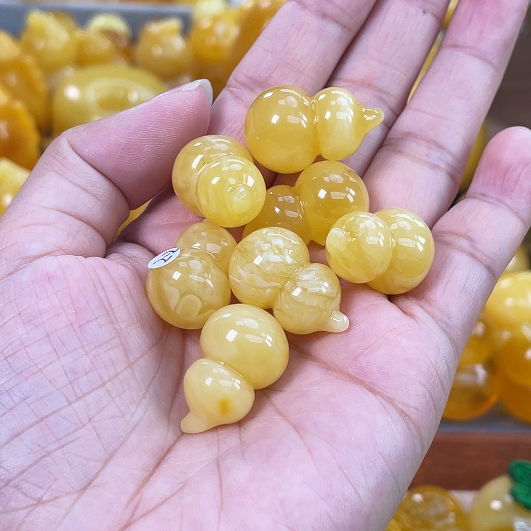 琥珀未镶嵌珠宝奇石多样性发其一h