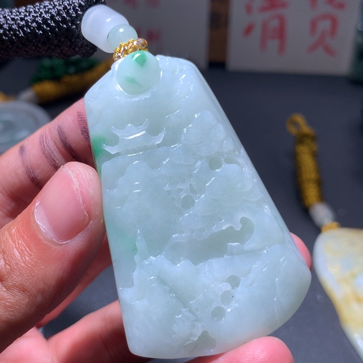 翡翠未镶嵌颈饰保真天然a货翡翠