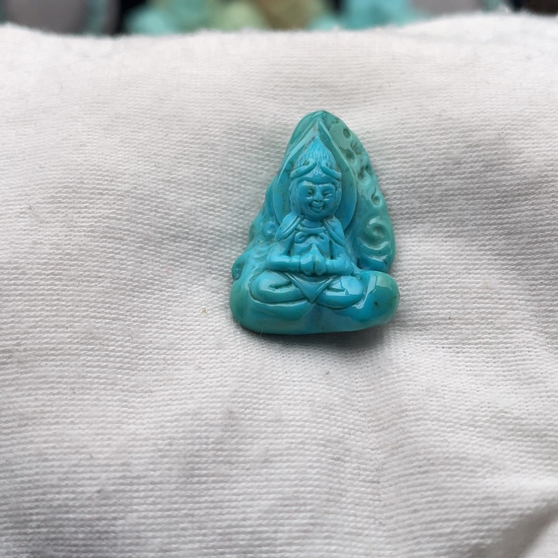 绿松石未镶嵌颈饰