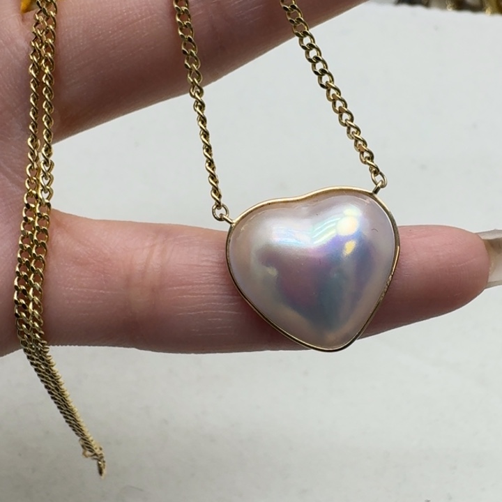 18K金镶嵌拼合珍珠（马贝珠）颈饰