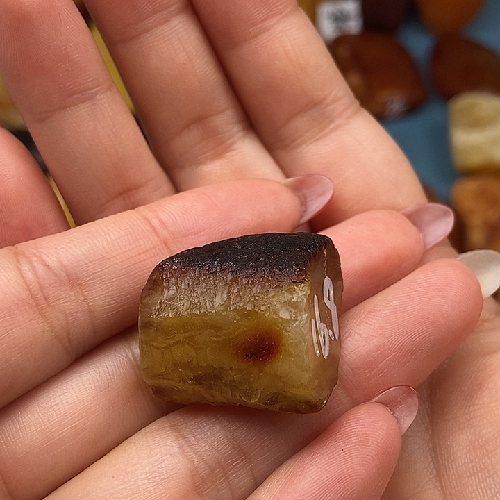 定制琥珀未镶嵌蜜蜡原石定制